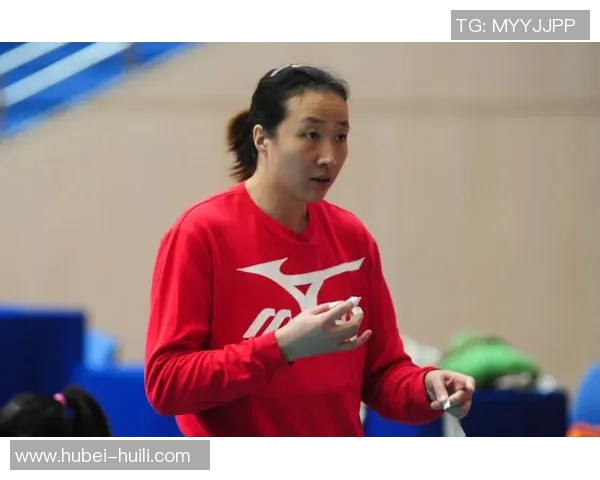 陈静亲授排球技巧与心得体会助你提升球技的独特方法与经验分享 陈静亲授排球技巧与心得体会助你提升球技的独特方法与经验分享