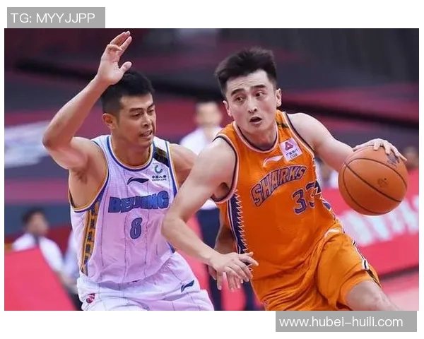 实时新闻上海篮球队团队协作引发热议球迷对战术配合与球员默契提出质疑 实时新闻上海篮球队团队协作引发热议球迷对战术配合与球员默契提出质疑